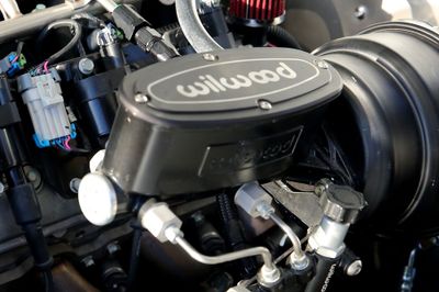 66 Chevelle silver Wilwood braking system