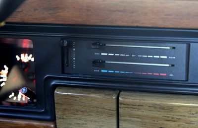 89 Grand Wagoneer LS air controls detail